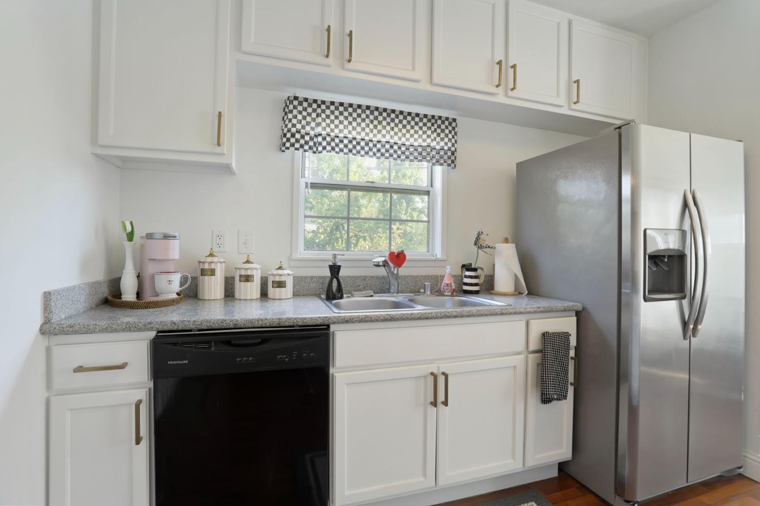 Detail Gallery Image 14 of 39 For 430 Bedford Rd, Stockton,  CA 95204 - 2 Beds | 1 Baths