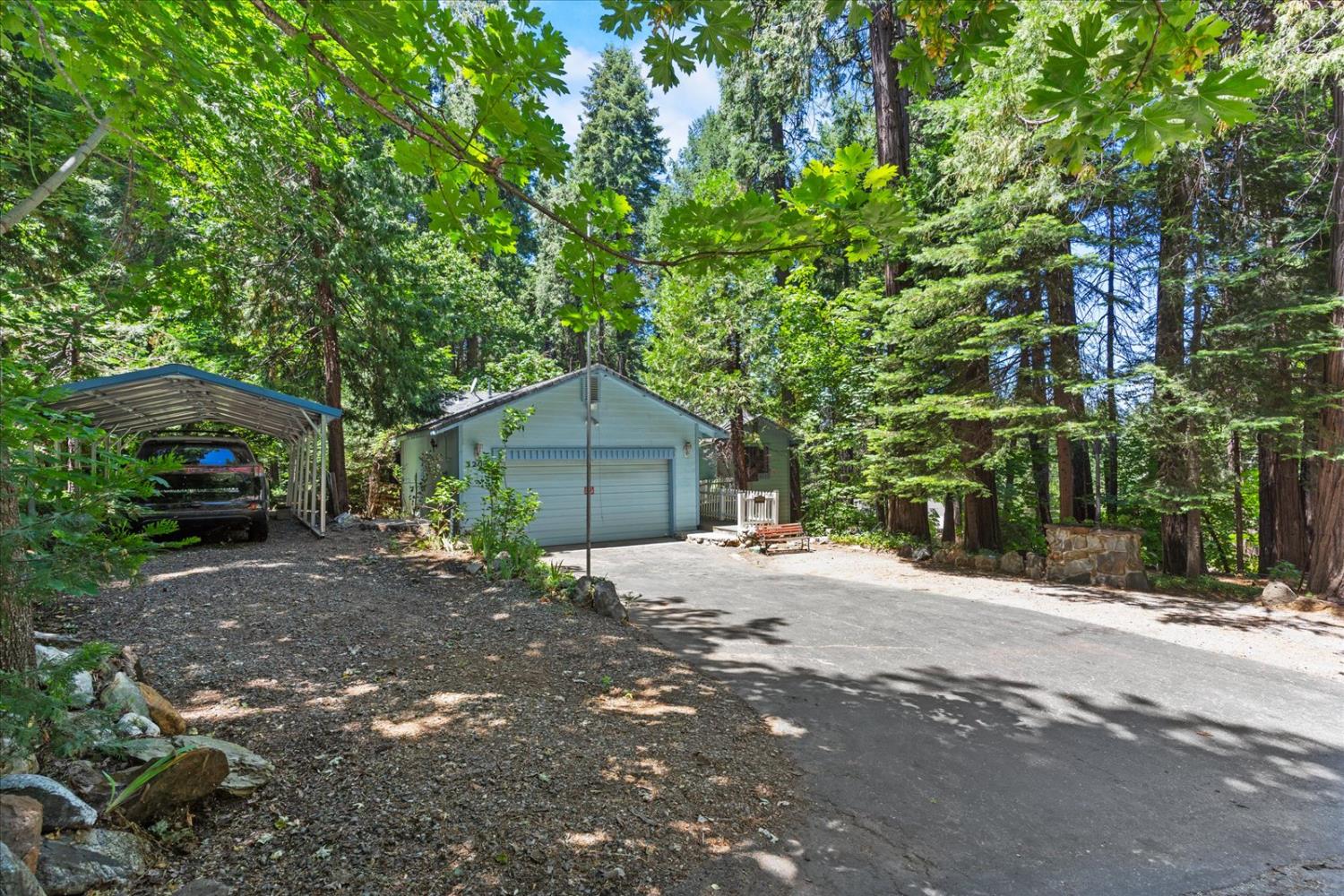 Detail Gallery Image 1 of 58 For 3205 Castlewood Cir, Pollock Pines,  CA 95726 - 3 Beds | 2 Baths