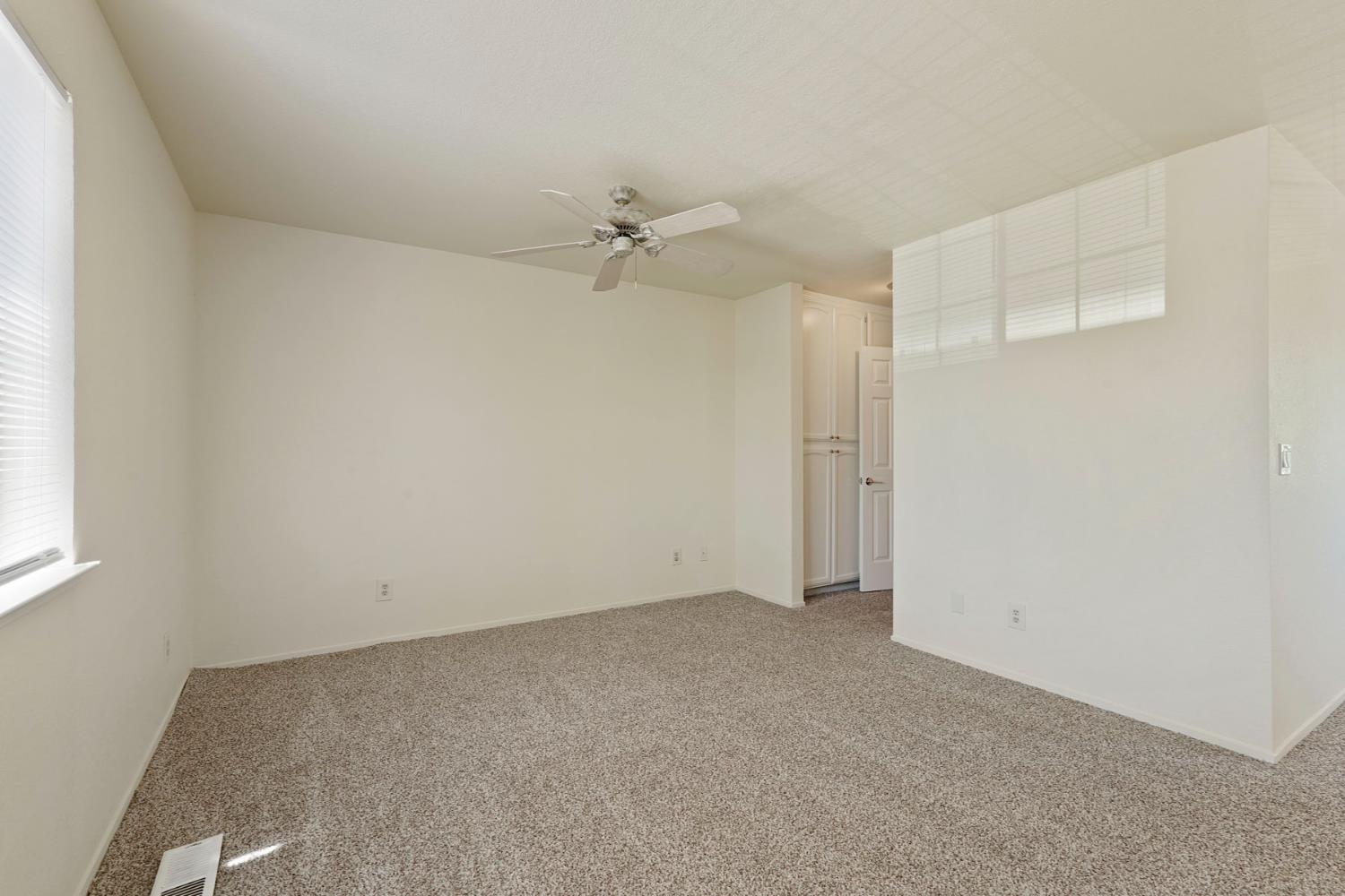 Detail Gallery Image 16 of 24 For 2250 Scarborough Dr #32,  Lodi,  CA 95240 - 1 Beds | 1/1 Baths