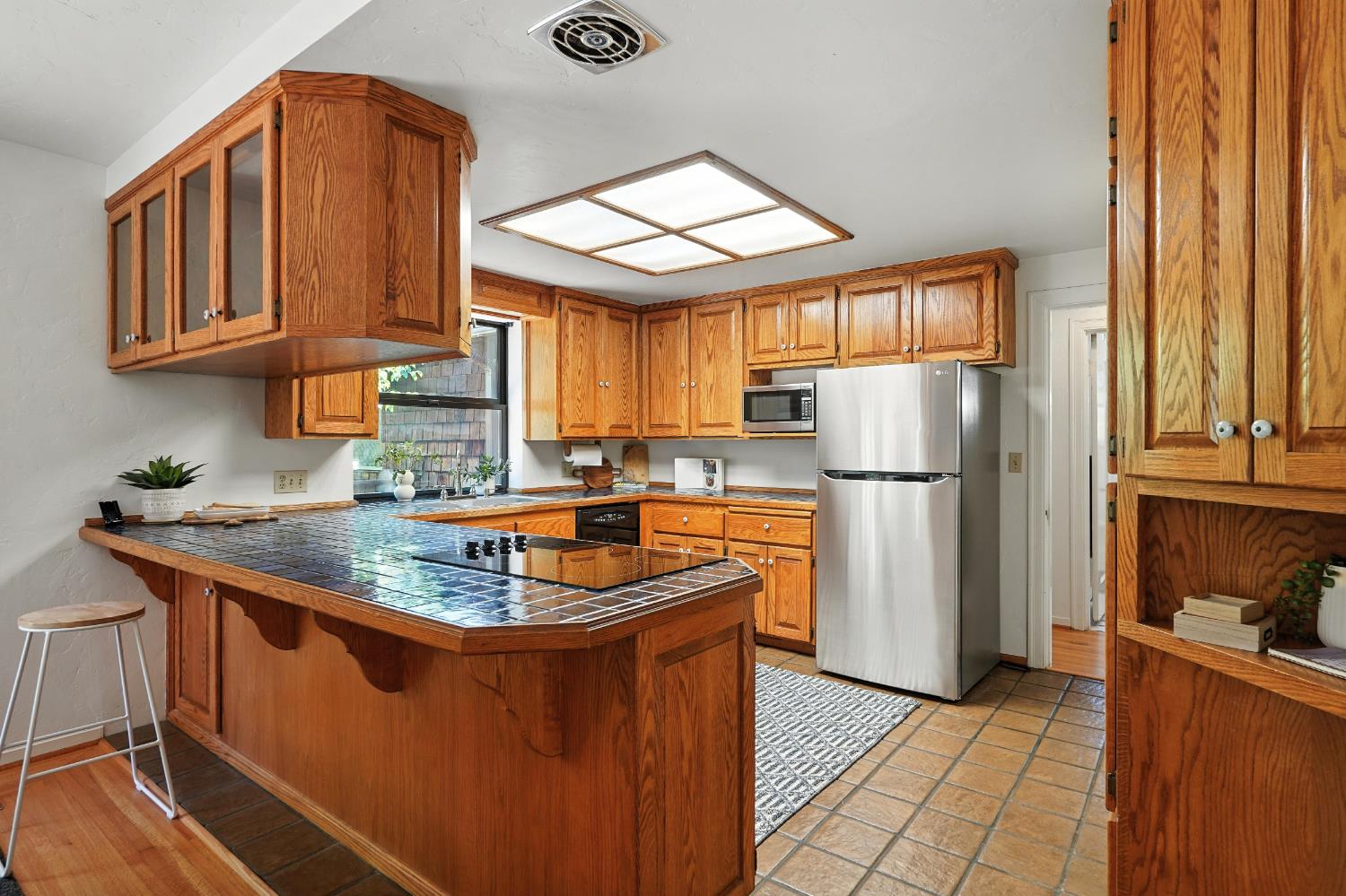 Detail Gallery Image 16 of 36 For 440 Foresthill Ave, Auburn,  CA 95603 - 3 Beds | 1 Baths