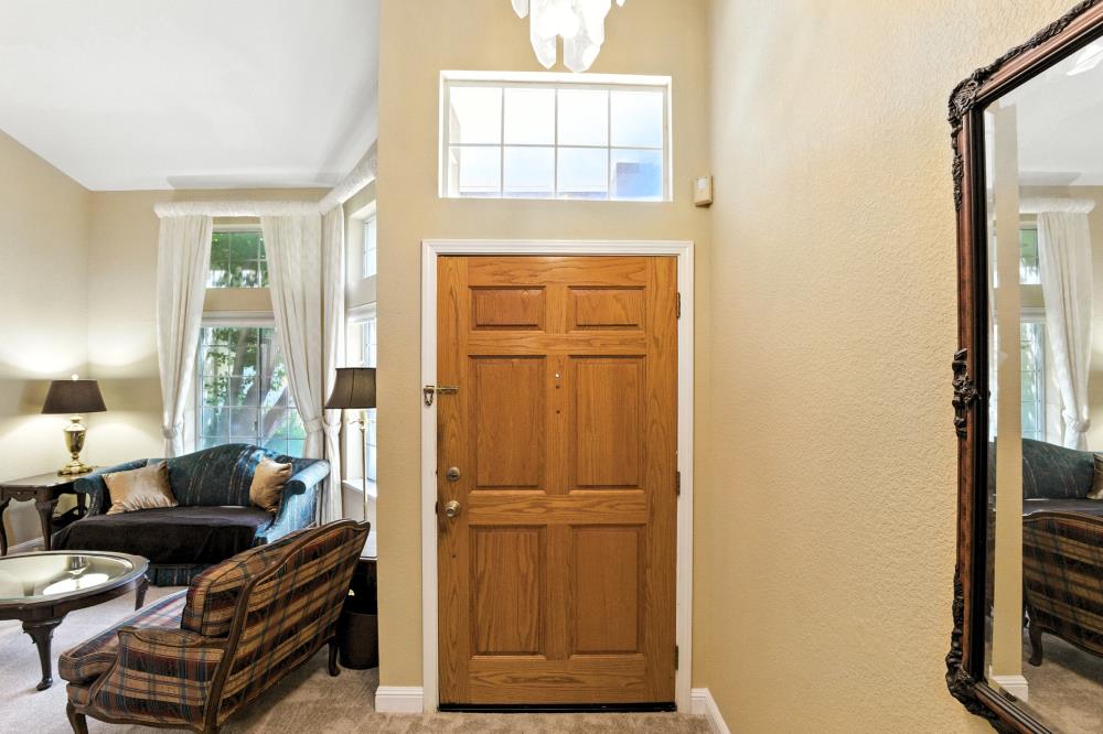 Detail Gallery Image 14 of 74 For 8931 Springhurst Dr, Elk Grove,  CA 95624 - 4 Beds | 3 Baths