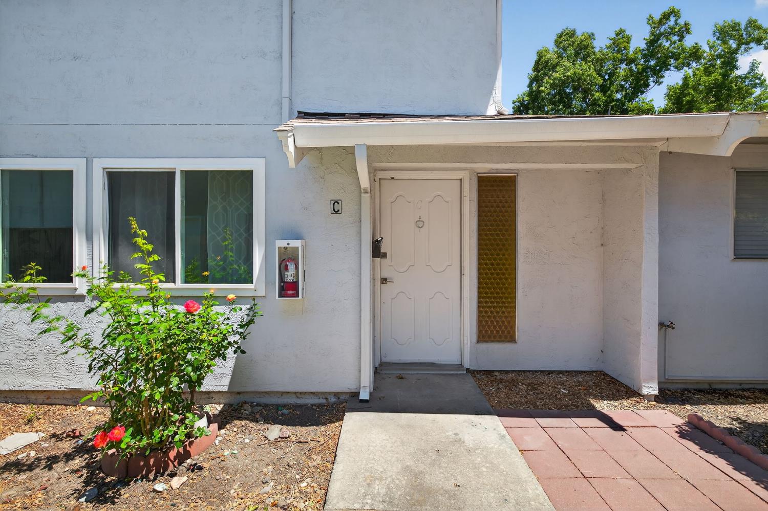 Detail Gallery Image 4 of 49 For 1447 Del Rio Cir #C,  Concord,  CA 94518 - 2 Beds | 1 Baths
