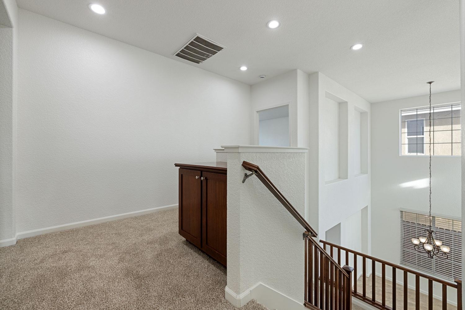 Detail Gallery Image 28 of 51 For 2905 Amir Pl, Modesto,  CA 95355 - 5 Beds | 2/1 Baths
