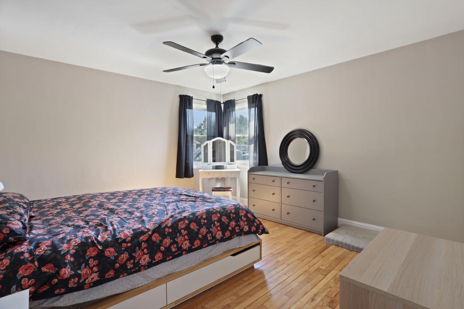 Detail Gallery Image 24 of 43 For 1355 Paloma Ave, Stockton,  CA 95209 - 3 Beds | 1/1 Baths
