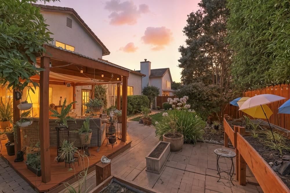 Detail Gallery Image 2 of 74 For 8931 Springhurst Dr, Elk Grove,  CA 95624 - 4 Beds | 3 Baths