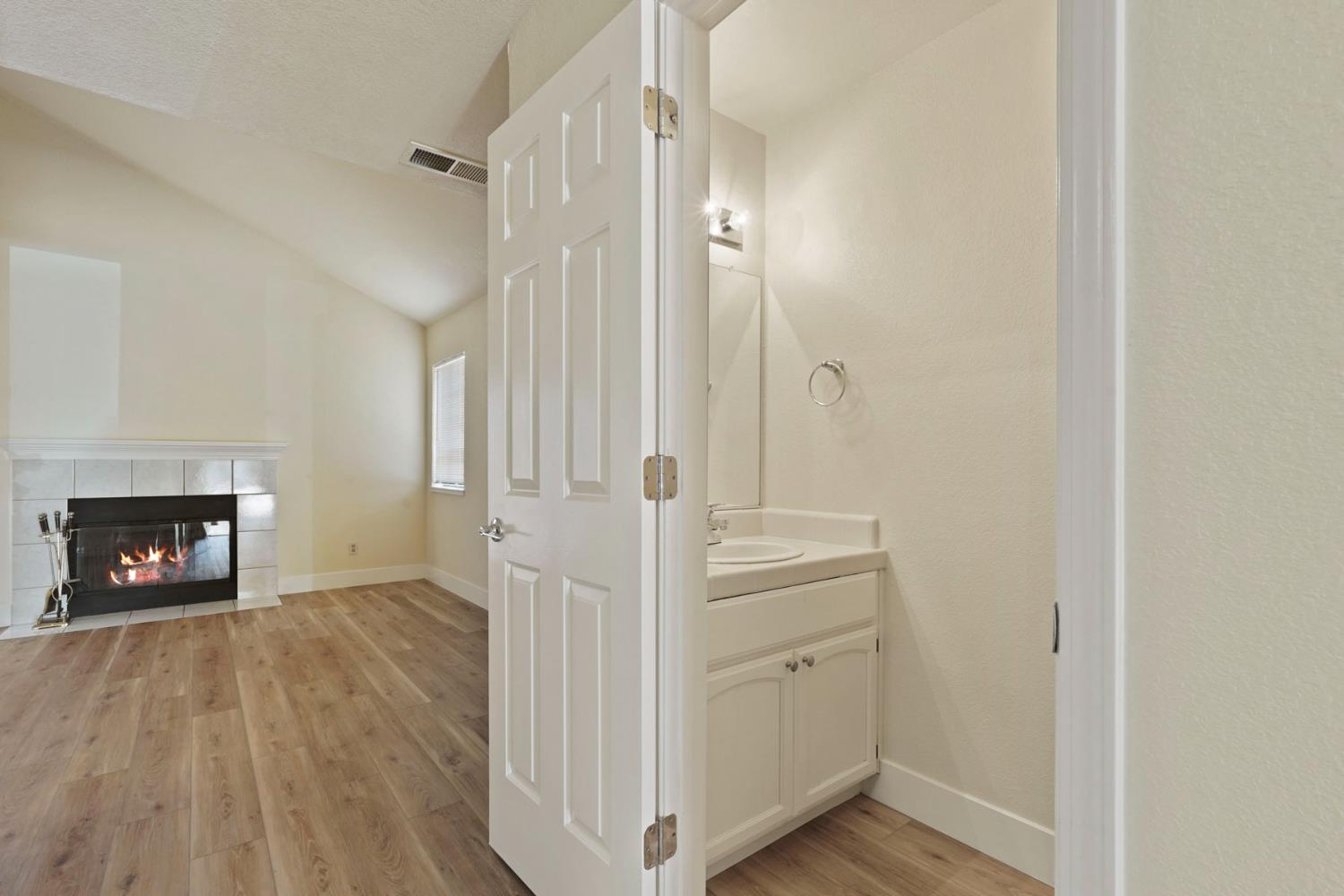 Detail Gallery Image 13 of 24 For 2250 Scarborough Dr #32,  Lodi,  CA 95240 - 1 Beds | 1/1 Baths