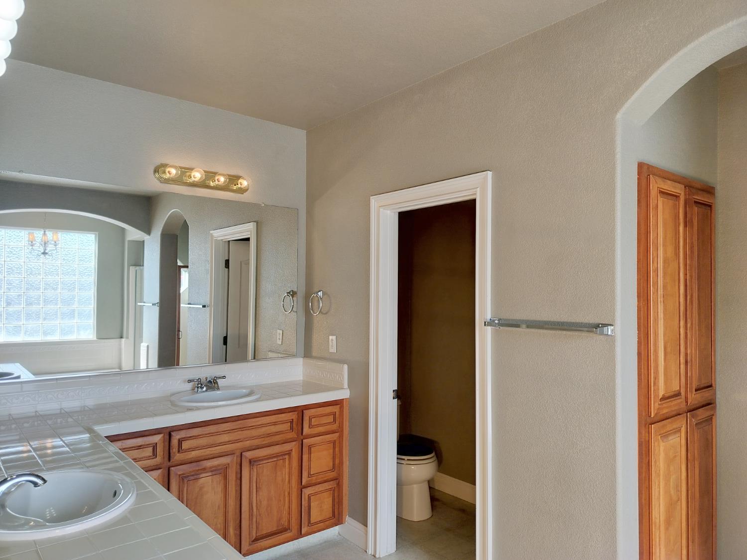 Detail Gallery Image 31 of 61 For 8880 Water Song Cir, Roseville,  CA 95747 - 5 Beds | 3 Baths