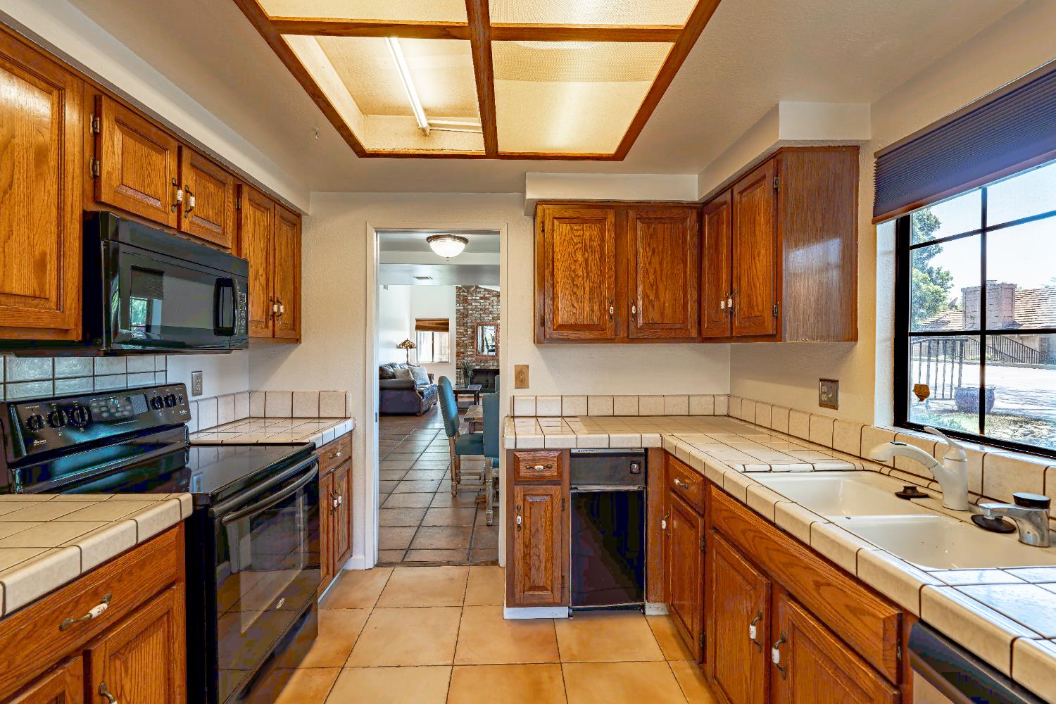 Detail Gallery Image 22 of 47 For 8140 Maderia Port Ln, Fair Oaks,  CA 95628 - 2 Beds | 2 Baths