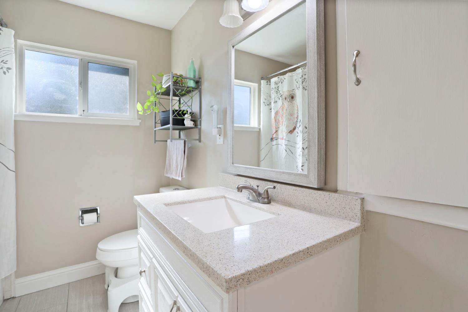Detail Gallery Image 27 of 43 For 1355 Paloma Ave, Stockton,  CA 95209 - 3 Beds | 1/1 Baths