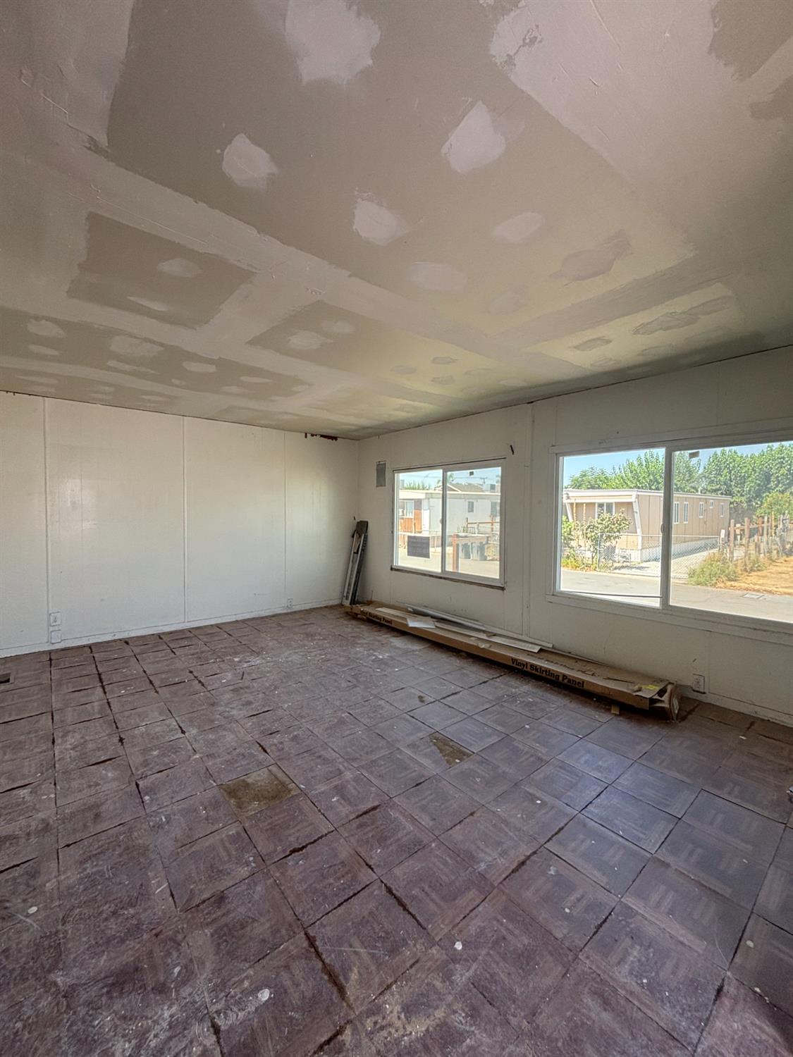 Detail Gallery Image 5 of 14 For 801 Schipper St 65, Bakersfield,  CA 93203 - 2 Beds | 2 Baths