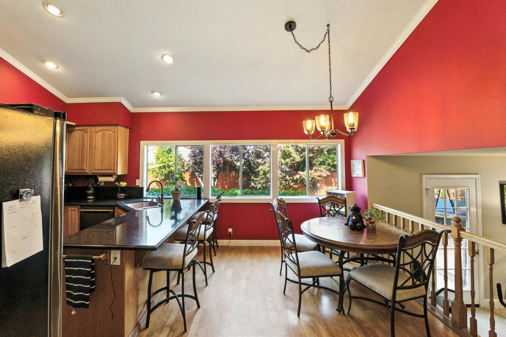 Detail Gallery Image 17 of 74 For 8931 Springhurst Dr, Elk Grove,  CA 95624 - 4 Beds | 3 Baths