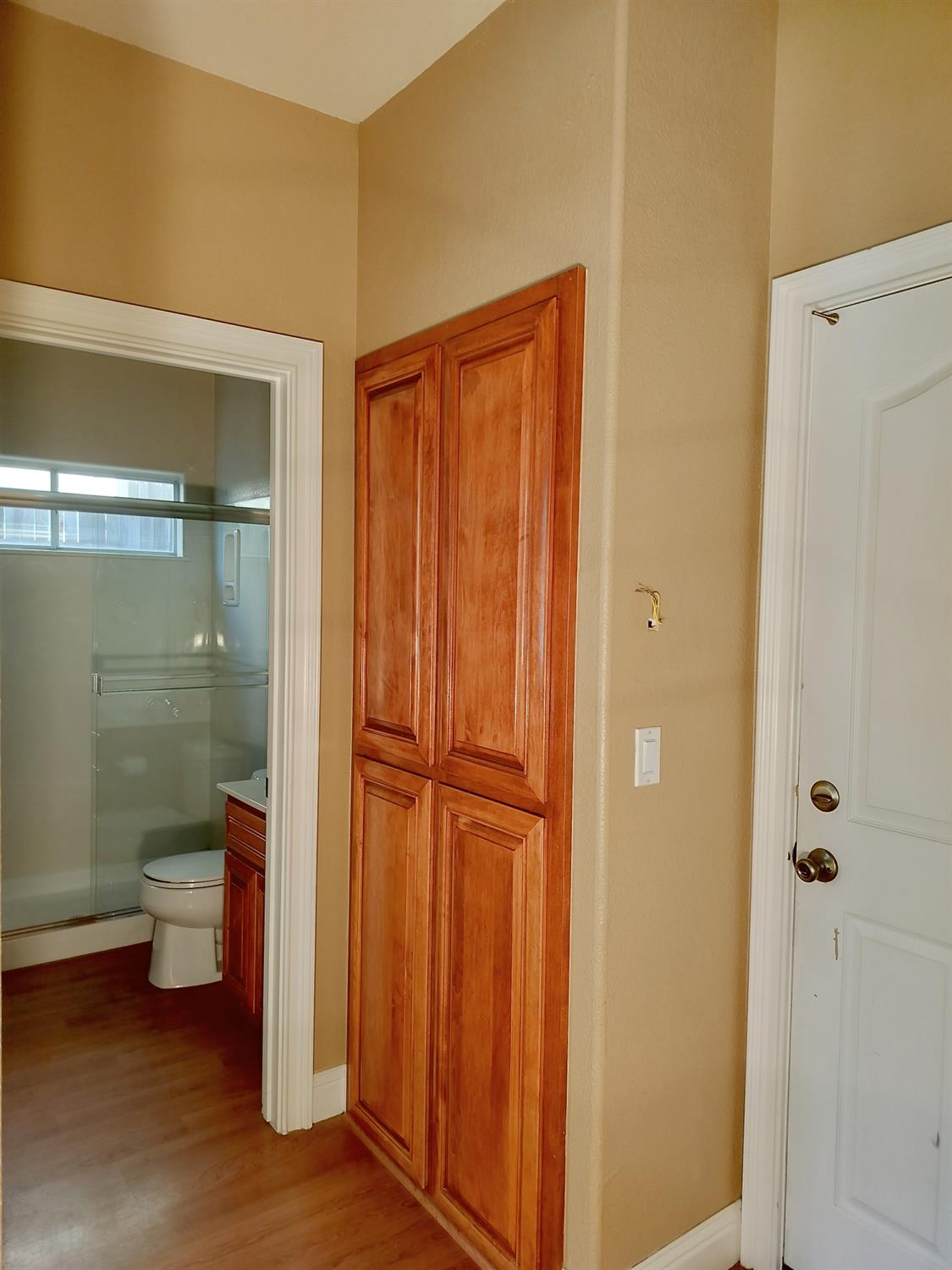Detail Gallery Image 16 of 61 For 8880 Water Song Cir, Roseville,  CA 95747 - 5 Beds | 3 Baths