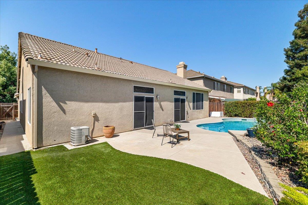 Detail Gallery Image 52 of 55 For 2112 Steinbeck Dr, Modesto,  CA 95356 - 3 Beds | 2 Baths