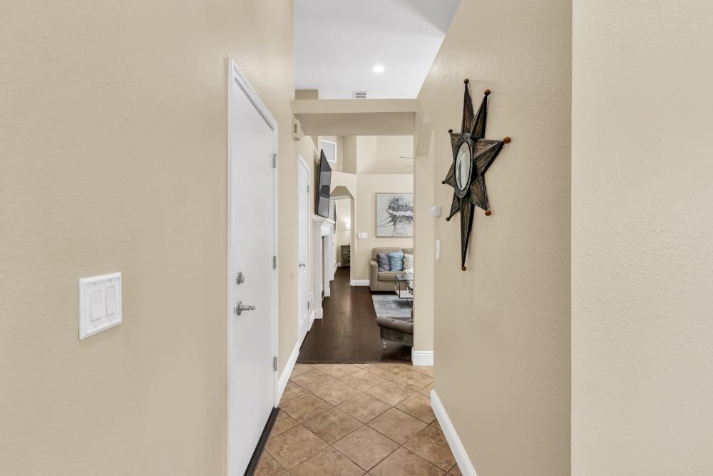 Detail Gallery Image 5 of 40 For 1003 Galleon Way, Sacramento,  CA 95838 - 2 Beds | 2 Baths