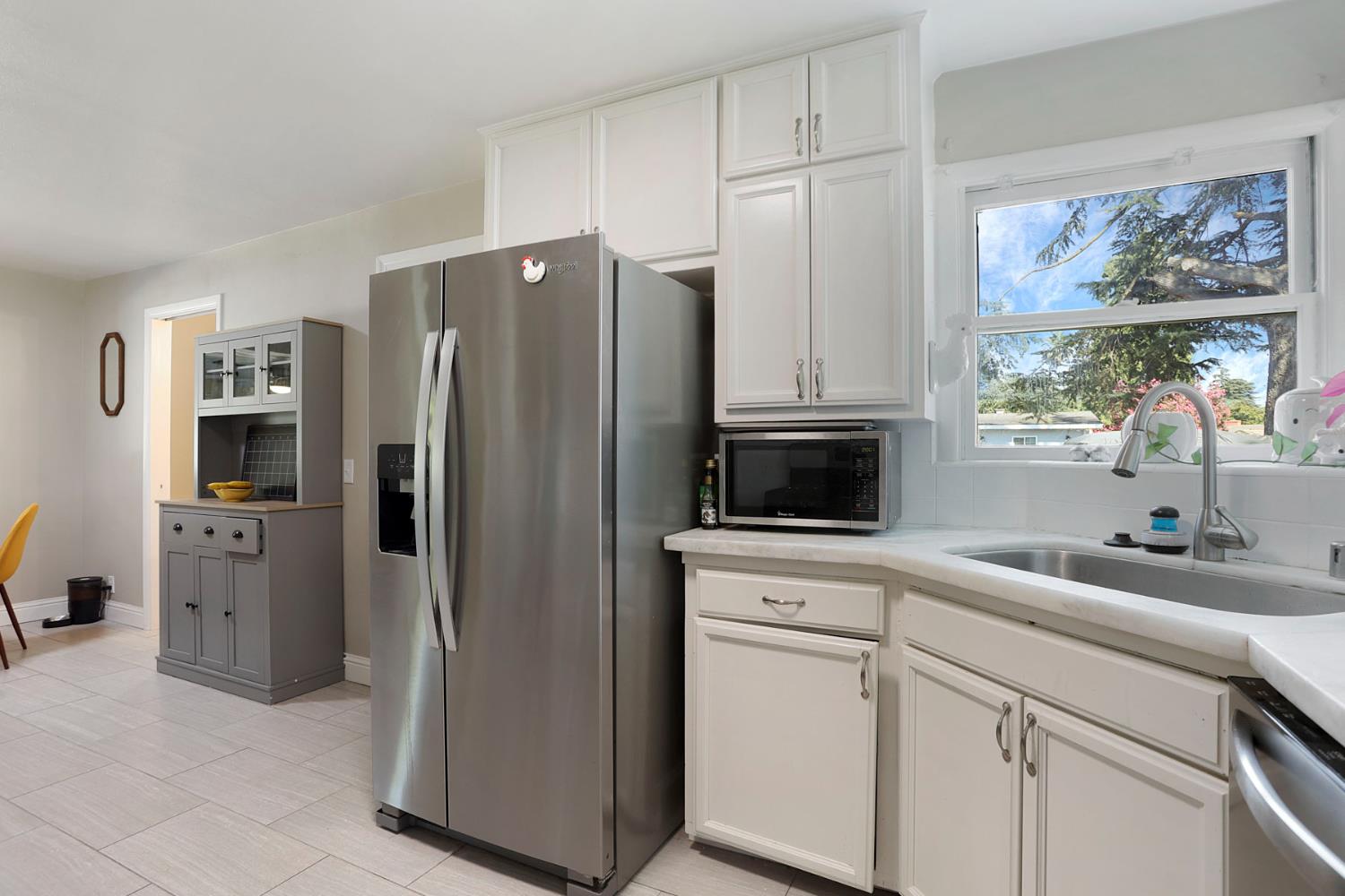 Detail Gallery Image 16 of 43 For 1355 Paloma Ave, Stockton,  CA 95209 - 3 Beds | 1/1 Baths