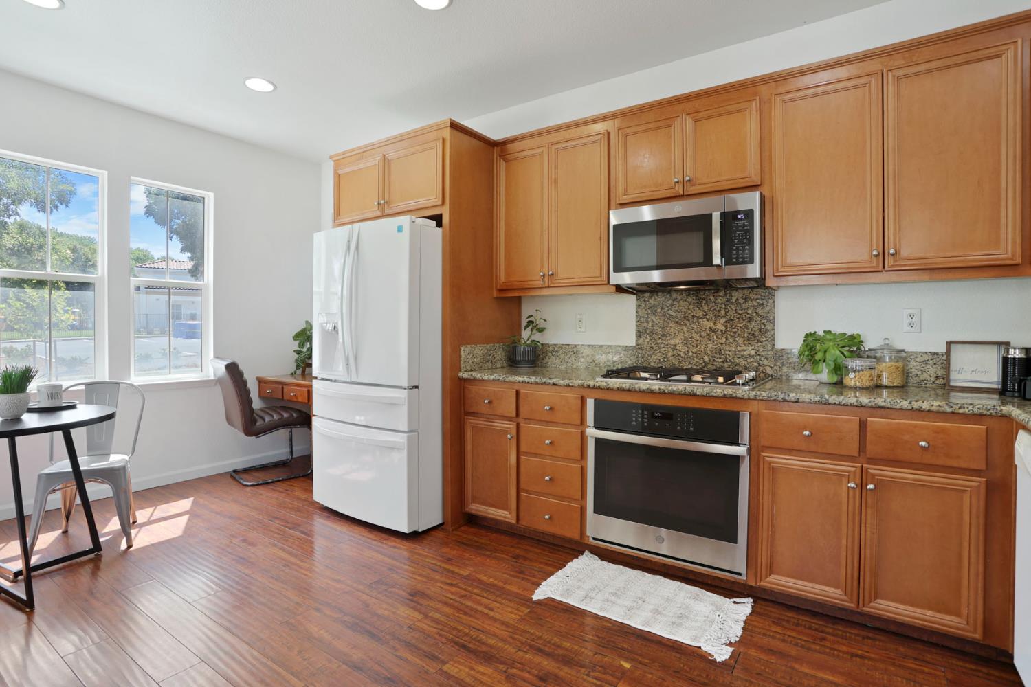 Detail Gallery Image 5 of 45 For 261 W Prosperidad Way, Mountain House,  CA 95391 - 4 Beds | 2/1 Baths
