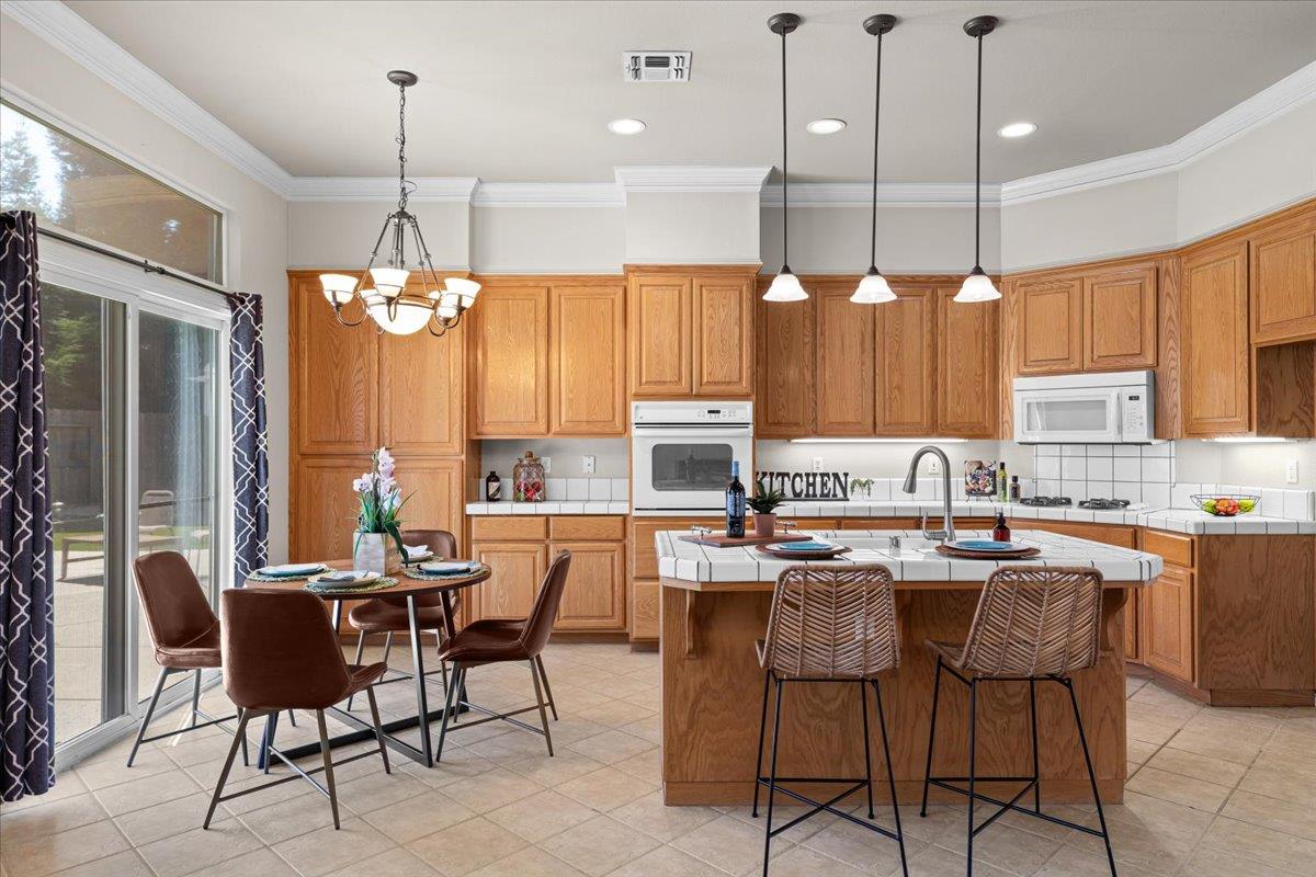 Detail Gallery Image 19 of 55 For 2112 Steinbeck Dr, Modesto,  CA 95356 - 3 Beds | 2 Baths