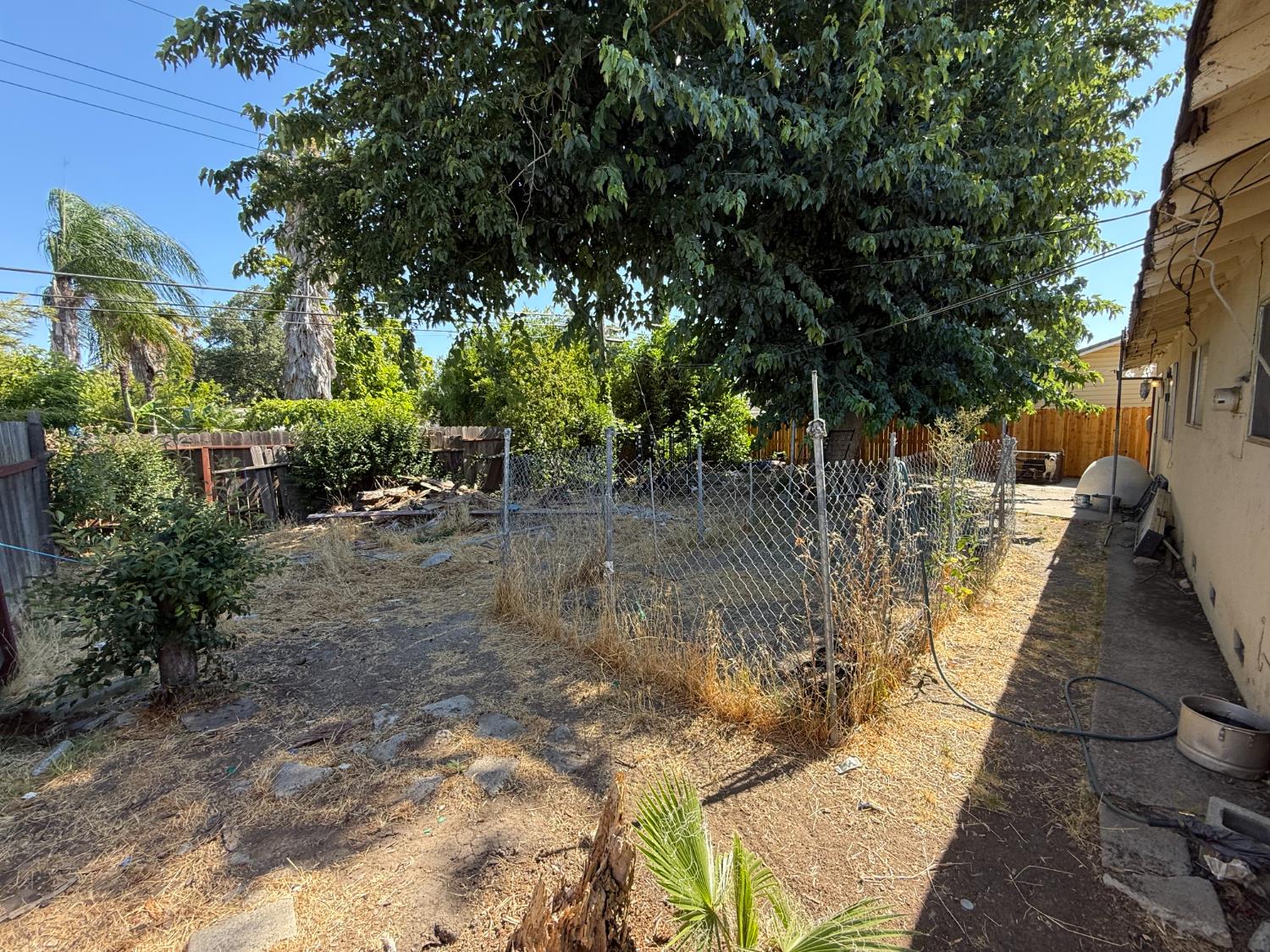 Detail Gallery Image 13 of 14 For 2121 Oneil Way, Sacramento,  CA 95822 - 3 Beds | 2 Baths