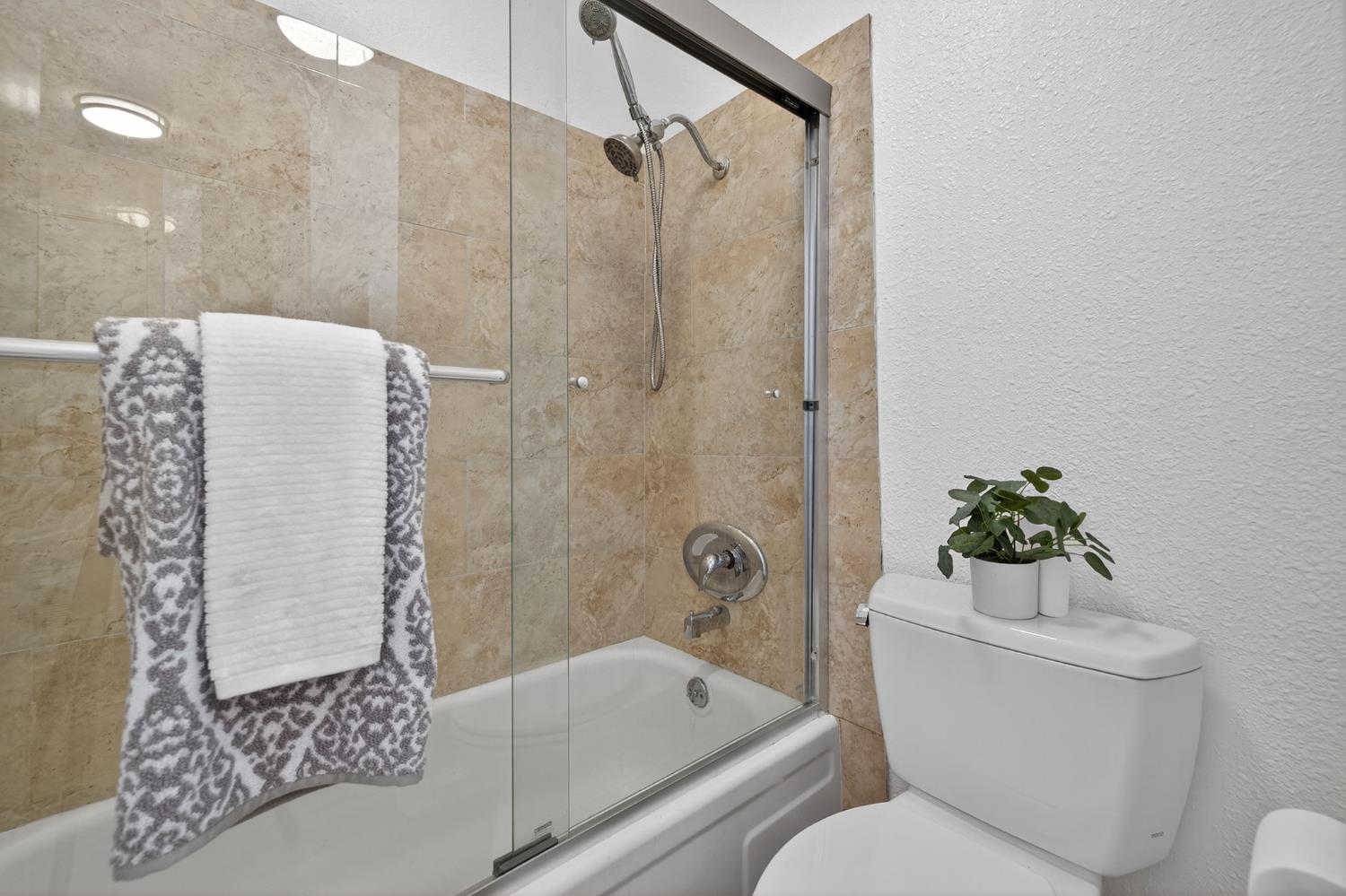Detail Gallery Image 24 of 49 For 1447 Del Rio Cir #C,  Concord,  CA 94518 - 2 Beds | 1 Baths