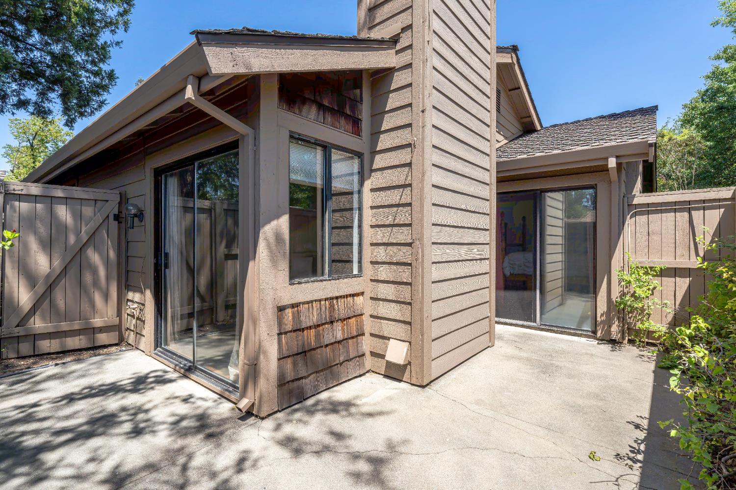 Detail Gallery Image 44 of 47 For 8140 Maderia Port Ln, Fair Oaks,  CA 95628 - 2 Beds | 2 Baths