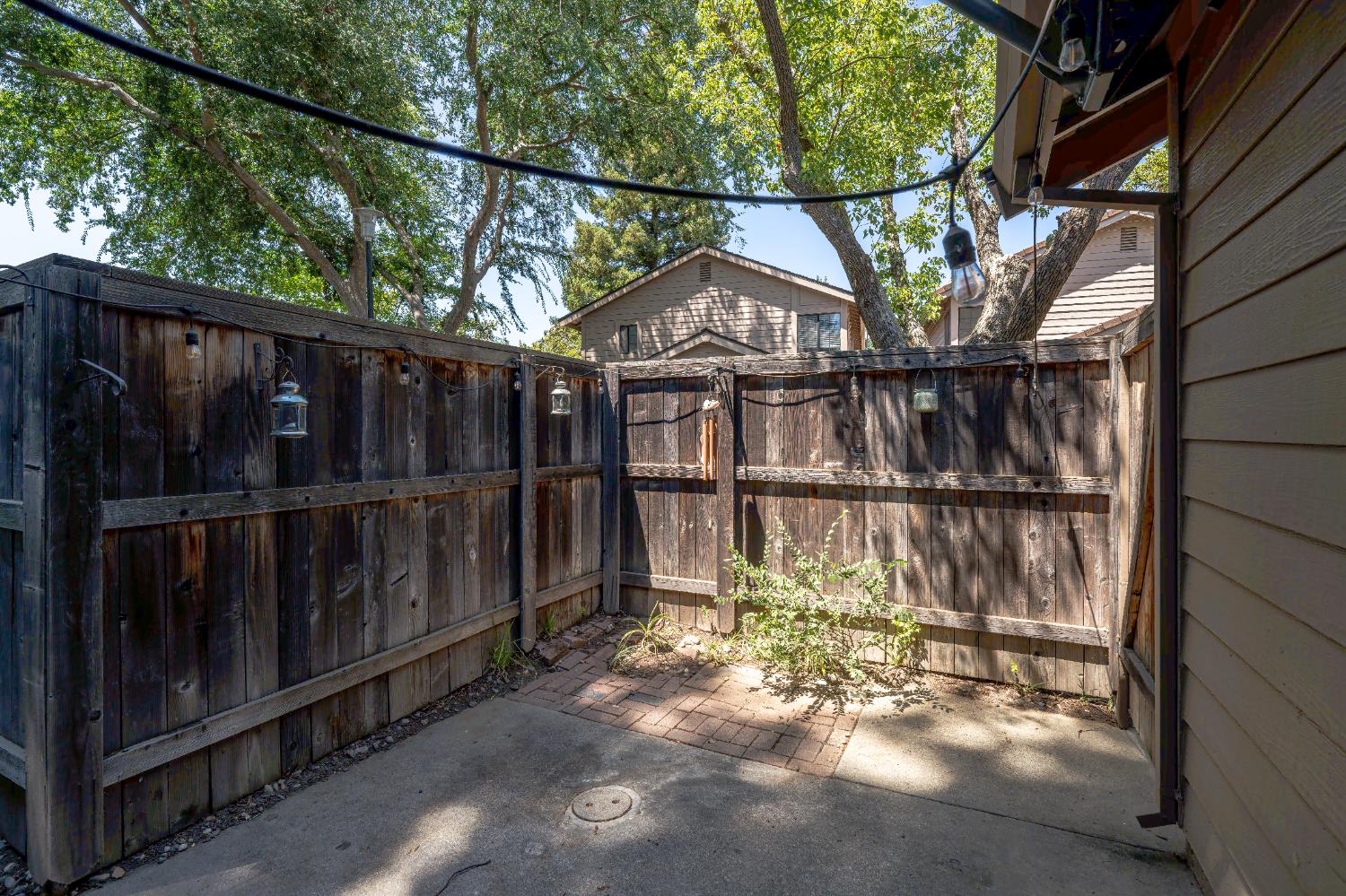 Detail Gallery Image 43 of 47 For 8140 Maderia Port Ln, Fair Oaks,  CA 95628 - 2 Beds | 2 Baths