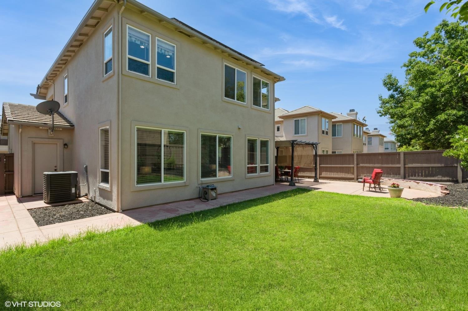 Detail Gallery Image 45 of 54 For 1740 Langholm Way, Folsom,  CA 95630 - 3 Beds | 2/1 Baths