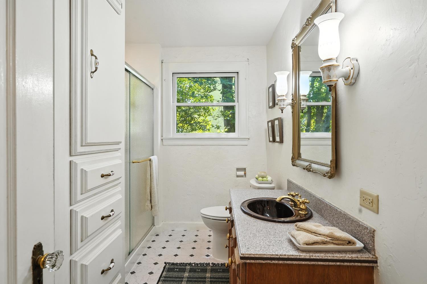 Detail Gallery Image 22 of 36 For 440 Foresthill Ave, Auburn,  CA 95603 - 3 Beds | 1 Baths
