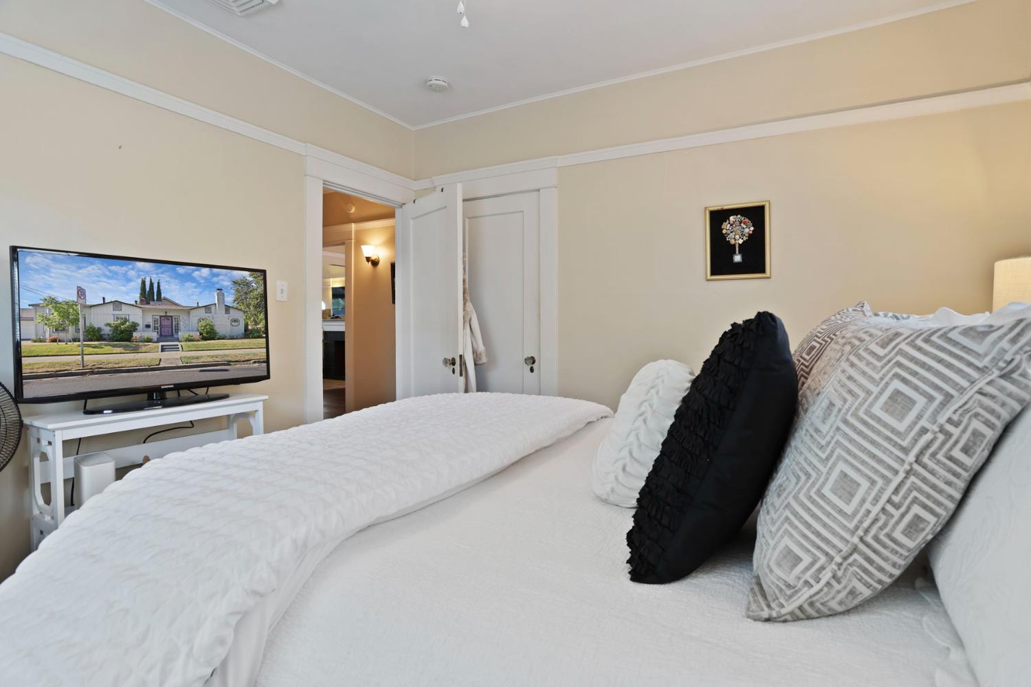 Detail Gallery Image 33 of 39 For 430 Bedford Rd, Stockton,  CA 95204 - 2 Beds | 1 Baths