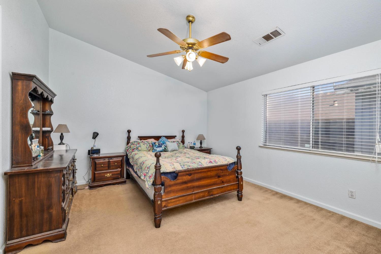 Detail Gallery Image 17 of 34 For 1637 Fantasy Ct, Modesto,  CA 95351 - 3 Beds | 2 Baths