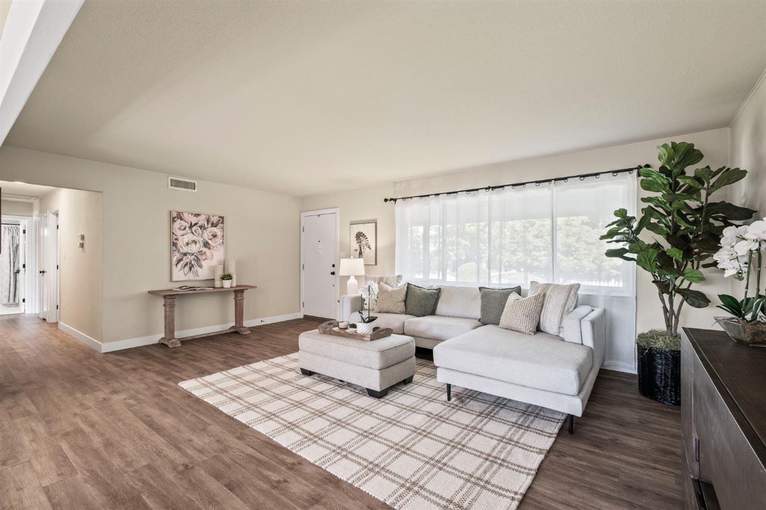 Detail Gallery Image 10 of 29 For 3429 Rosemont Dr, Sacramento,  CA 95826 - 3 Beds | 2 Baths