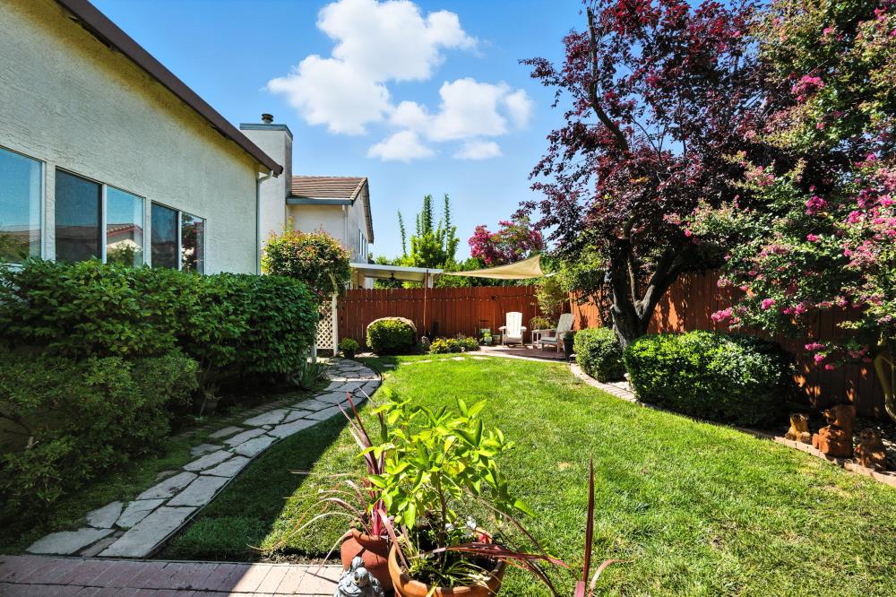 Detail Gallery Image 58 of 74 For 8931 Springhurst Dr, Elk Grove,  CA 95624 - 4 Beds | 3 Baths