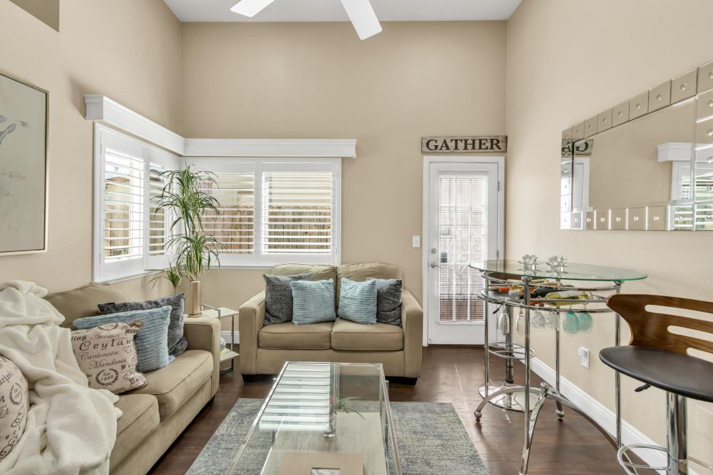 Detail Gallery Image 13 of 40 For 1003 Galleon Way, Sacramento,  CA 95838 - 2 Beds | 2 Baths