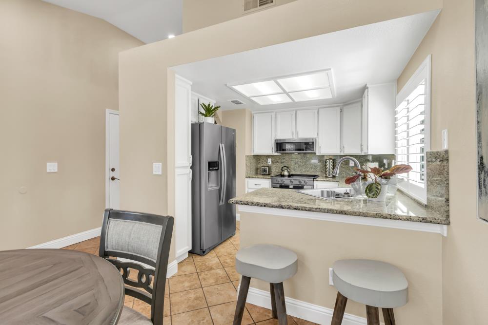 Detail Gallery Image 7 of 40 For 1003 Galleon Way, Sacramento,  CA 95838 - 2 Beds | 2 Baths