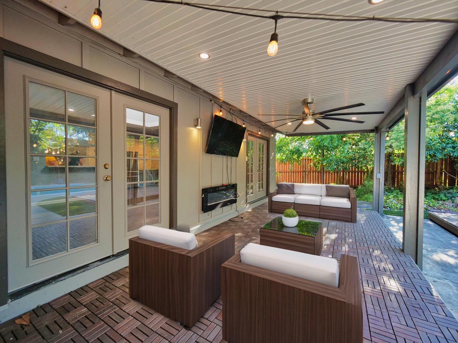 Detail Gallery Image 9 of 12 For 5309 Grant Ave, Carmichael,  CA 95608 - 3 Beds | 3 Baths