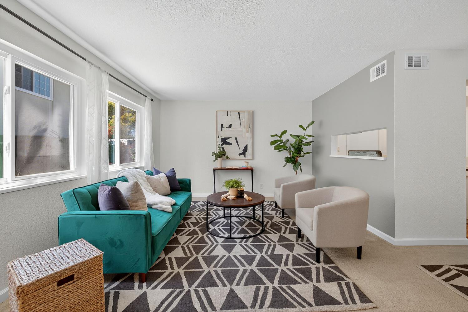 Detail Gallery Image 11 of 49 For 1447 Del Rio Cir #C,  Concord,  CA 94518 - 2 Beds | 1 Baths