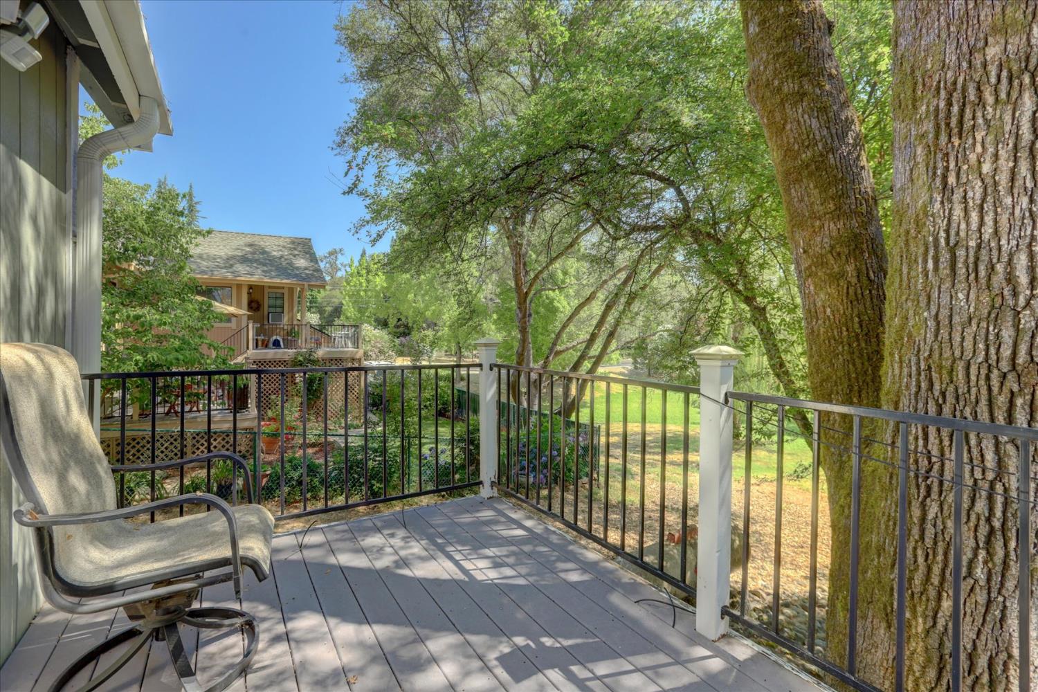 Detail Gallery Image 22 of 65 For 14051 Strawberry Cir, Penn Valley,  CA 95946 - 3 Beds | 3/1 Baths