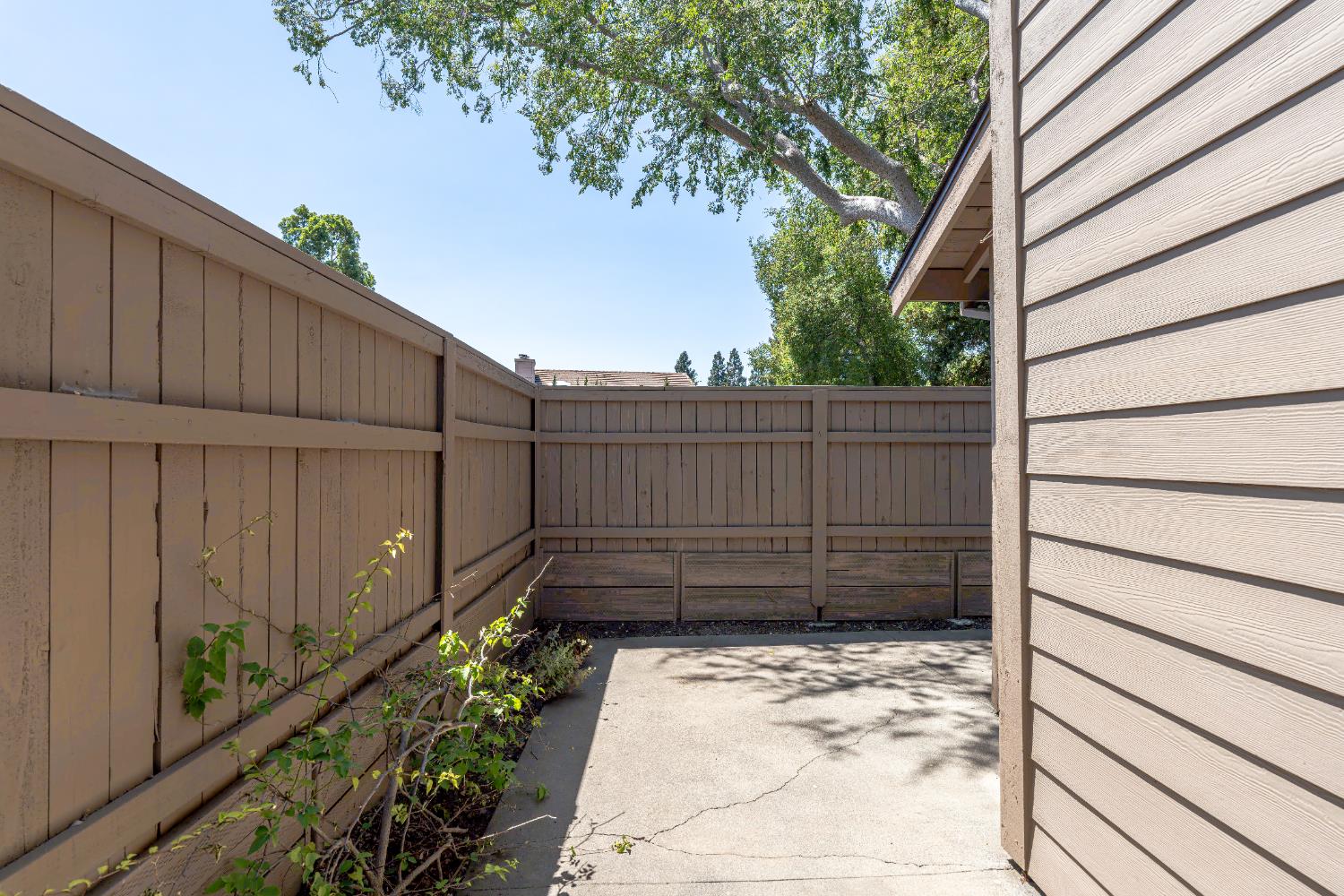 Detail Gallery Image 41 of 47 For 8140 Maderia Port Ln, Fair Oaks,  CA 95628 - 2 Beds | 2 Baths
