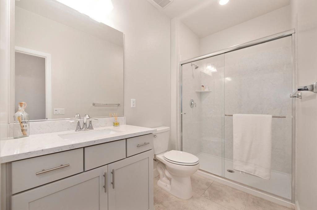 Detail Gallery Image 22 of 71 For 4561 Peace Lily Ln, Roseville,  CA 95747 - 3 Beds | 3 Baths
