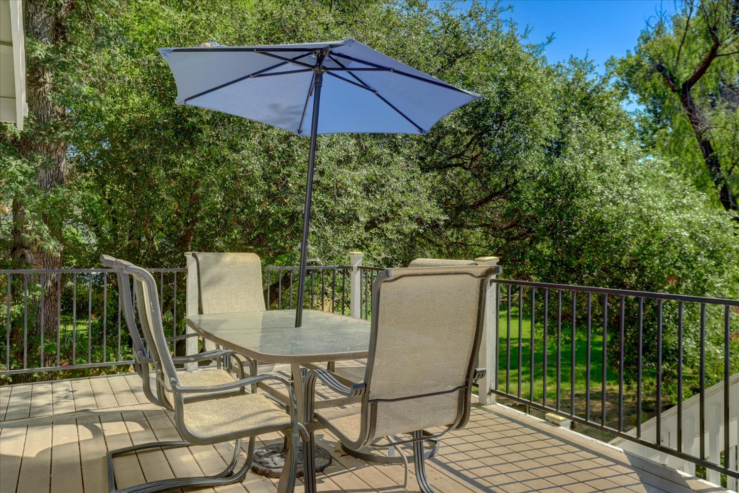 Detail Gallery Image 28 of 65 For 14051 Strawberry Cir, Penn Valley,  CA 95946 - 3 Beds | 3/1 Baths