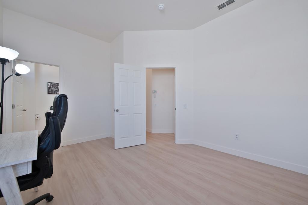 Detail Gallery Image 33 of 62 For 7576 Whistlestop Way, Roseville,  CA 95747 - 3 Beds | 2/1 Baths