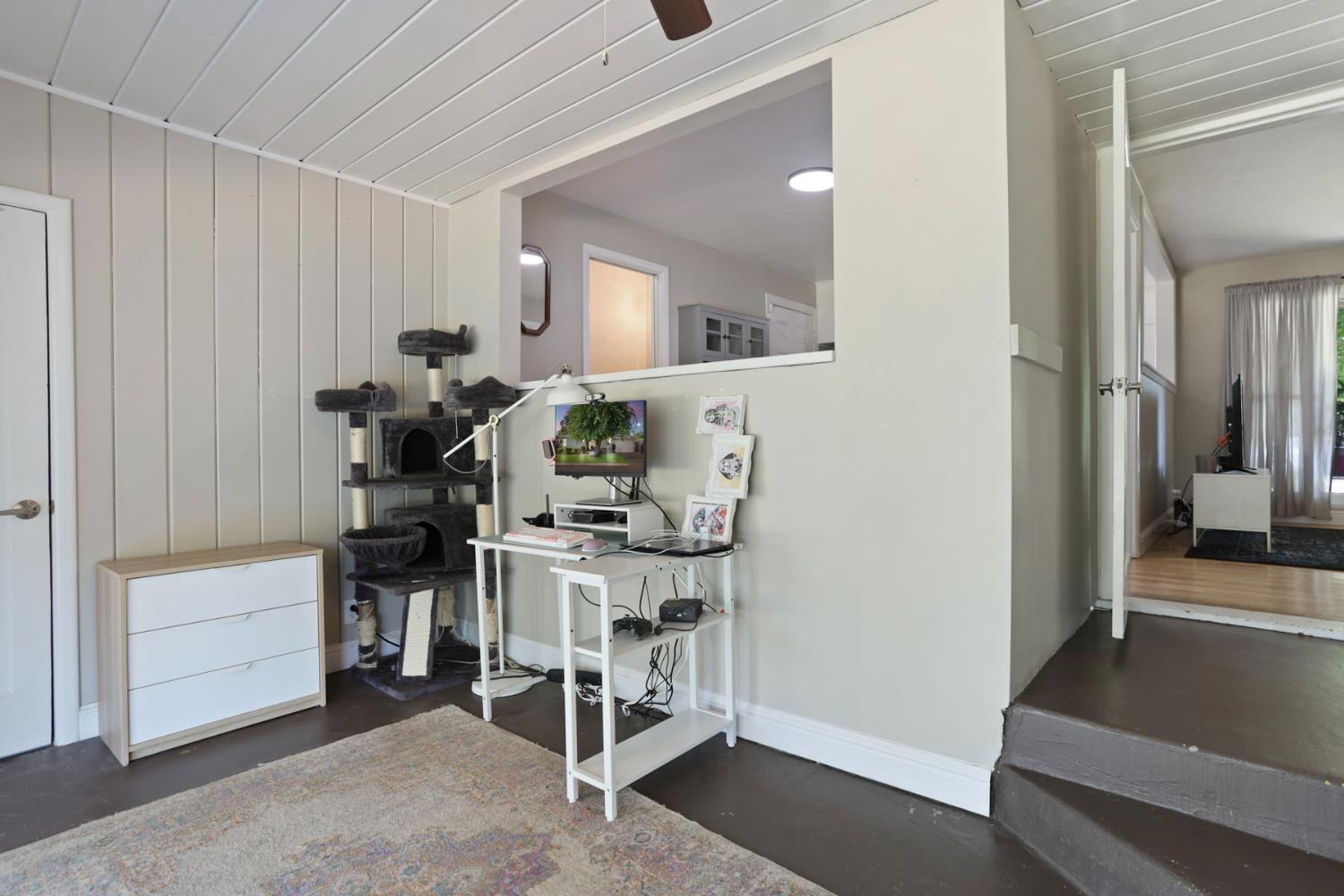 Detail Gallery Image 34 of 43 For 1355 Paloma Ave, Stockton,  CA 95209 - 3 Beds | 1/1 Baths