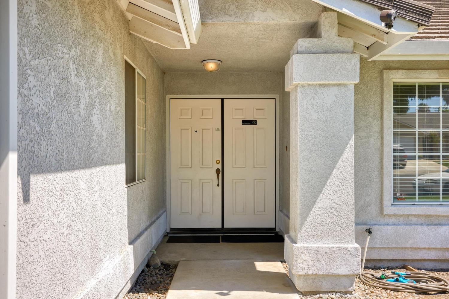 Detail Gallery Image 6 of 34 For 1637 Fantasy Ct, Modesto,  CA 95351 - 3 Beds | 2 Baths
