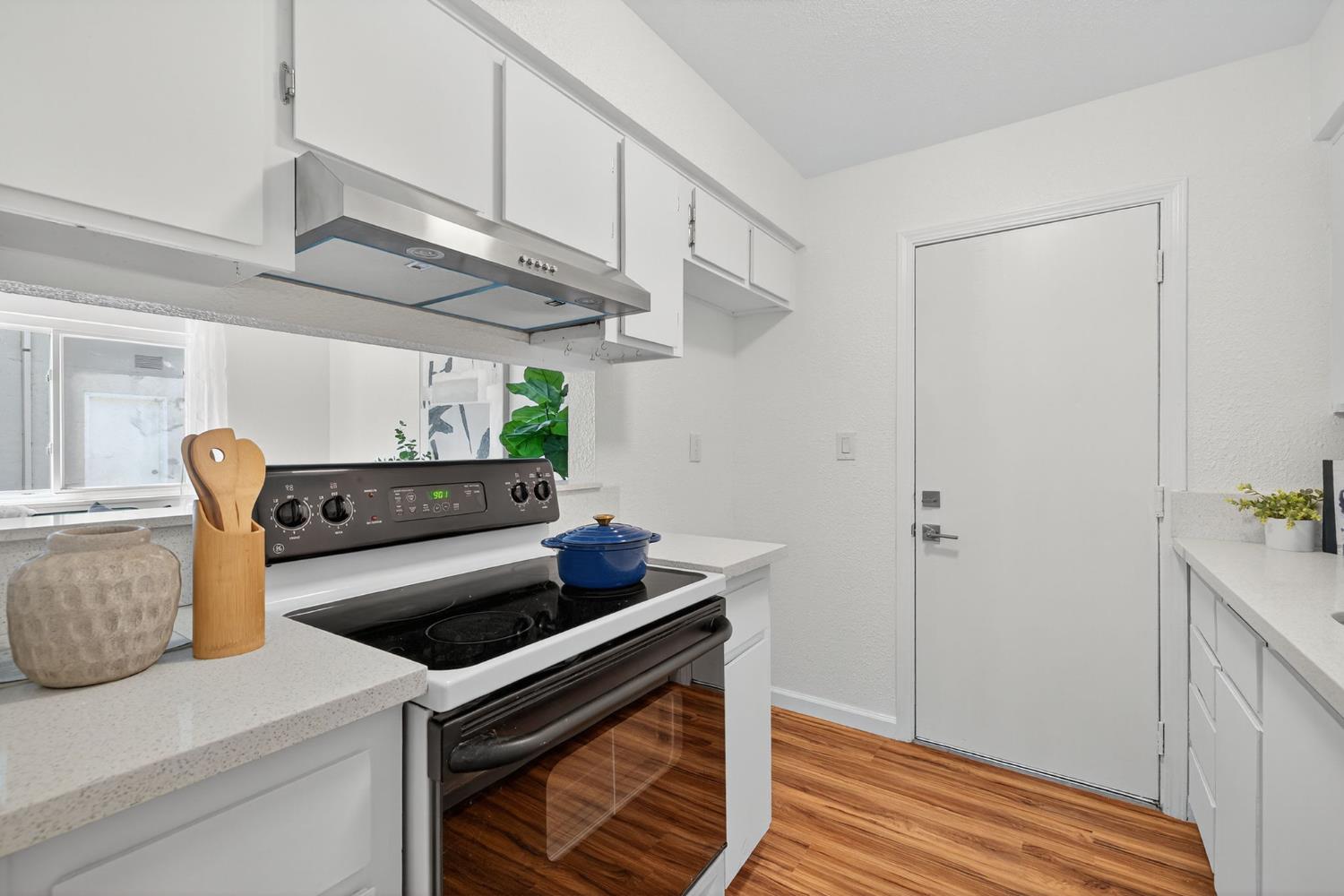 Detail Gallery Image 17 of 49 For 1447 Del Rio Cir #C,  Concord,  CA 94518 - 2 Beds | 1 Baths