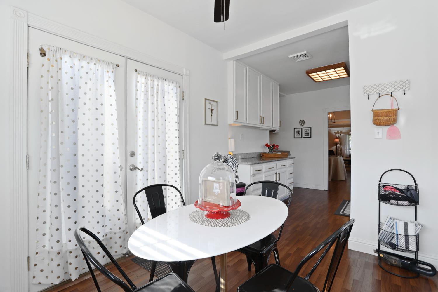 Detail Gallery Image 19 of 39 For 430 Bedford Rd, Stockton,  CA 95204 - 2 Beds | 1 Baths