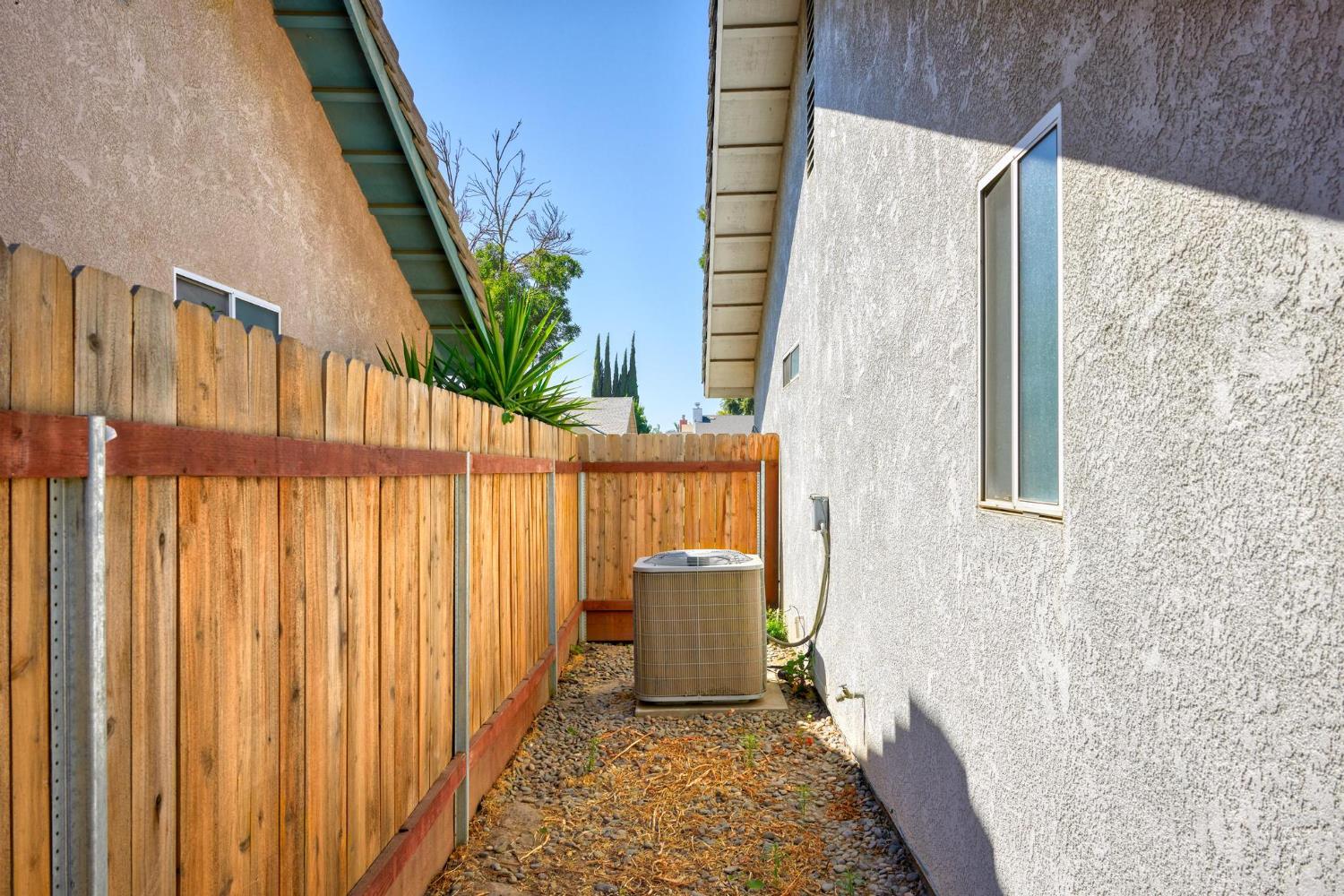 Detail Gallery Image 33 of 34 For 1637 Fantasy Ct, Modesto,  CA 95351 - 3 Beds | 2 Baths
