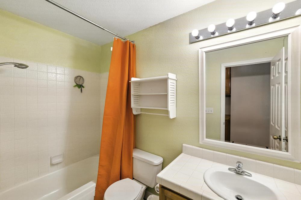 Detail Gallery Image 44 of 74 For 8931 Springhurst Dr, Elk Grove,  CA 95624 - 4 Beds | 3 Baths