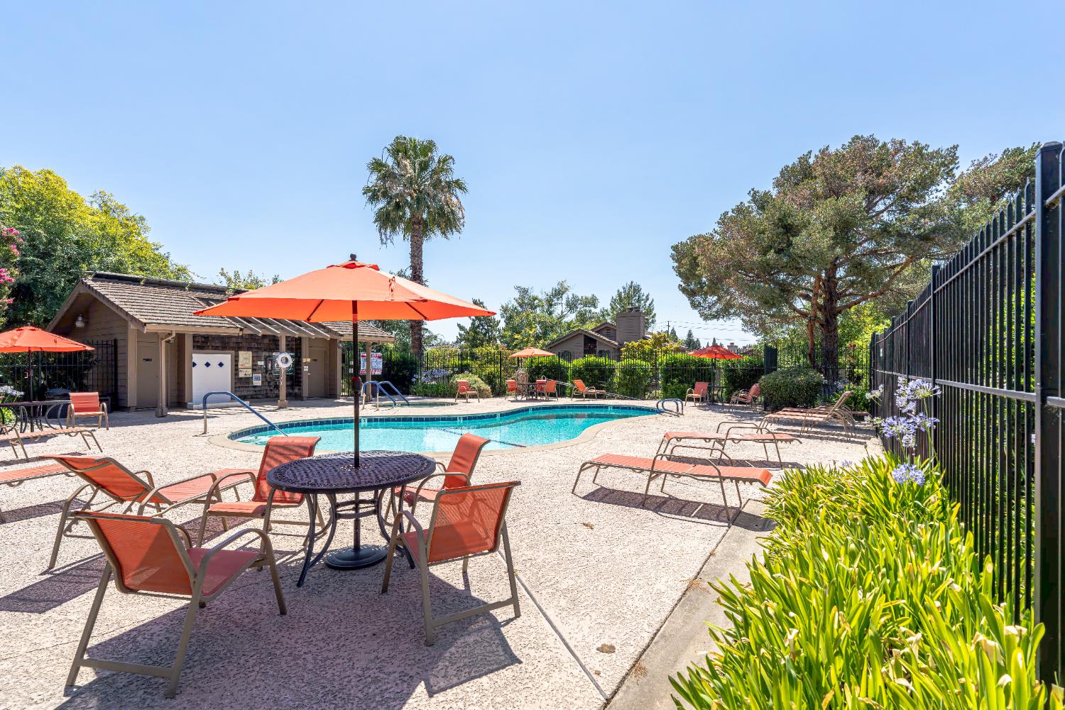 Detail Gallery Image 46 of 47 For 8140 Maderia Port Ln, Fair Oaks,  CA 95628 - 2 Beds | 2 Baths