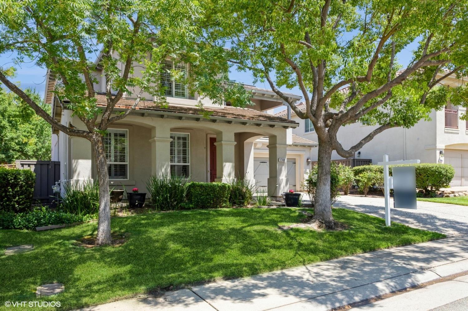 Detail Gallery Image 2 of 54 For 1740 Langholm Way, Folsom,  CA 95630 - 3 Beds | 2/1 Baths