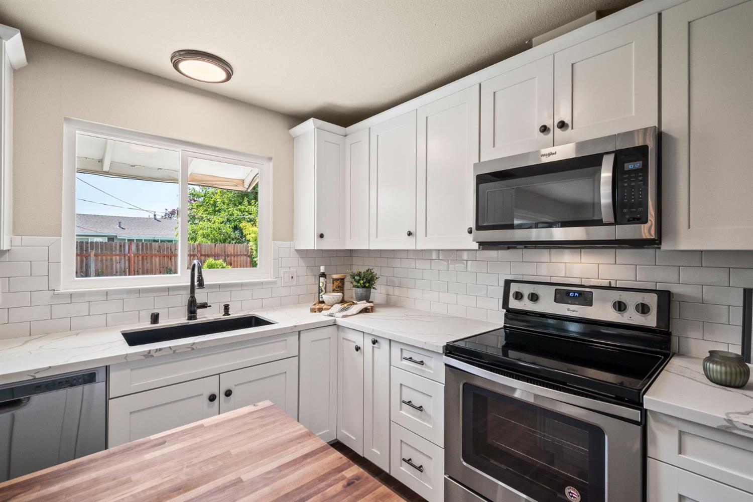 Detail Gallery Image 16 of 29 For 3429 Rosemont Dr, Sacramento,  CA 95826 - 3 Beds | 2 Baths