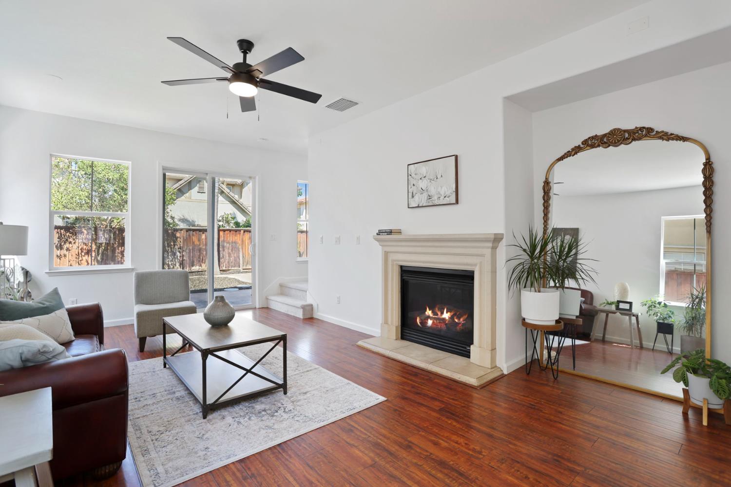 Detail Gallery Image 3 of 45 For 261 W Prosperidad Way, Mountain House,  CA 95391 - 4 Beds | 2/1 Baths
